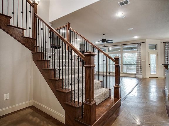 2nd image of 2705 Ursula Ct