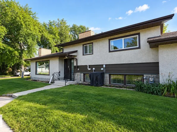 5303 119th Ave NW, Edmonton, AB T5W 1H8
