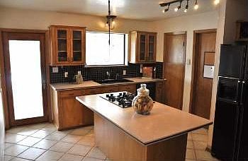 2nd image of 1704 Great Oaks Dr