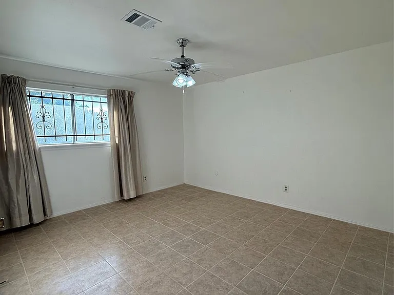 7325 Ley Rd — Photo 31