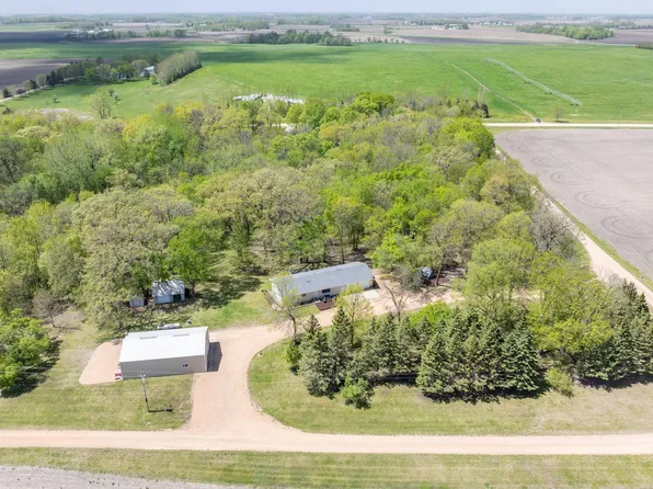 37285 161st Ave, Montgomery, MN 56069
