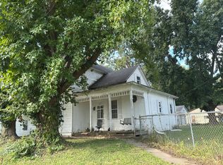 301 S Mill St, Athens, IL 62613