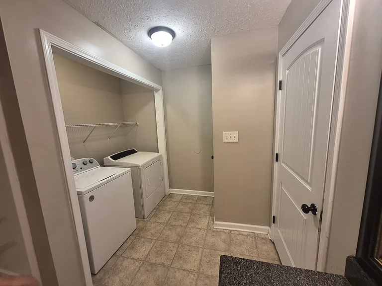 1101 Timber Ridge Dr #A — Photo 9
