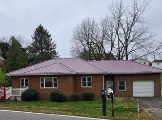 5023 W Pea Ridge Rd, Huntington, WV 25705