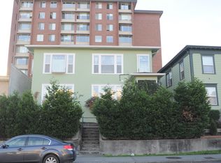 UW 4707 Brooklyn Ave NE, Seattle, WA 98105