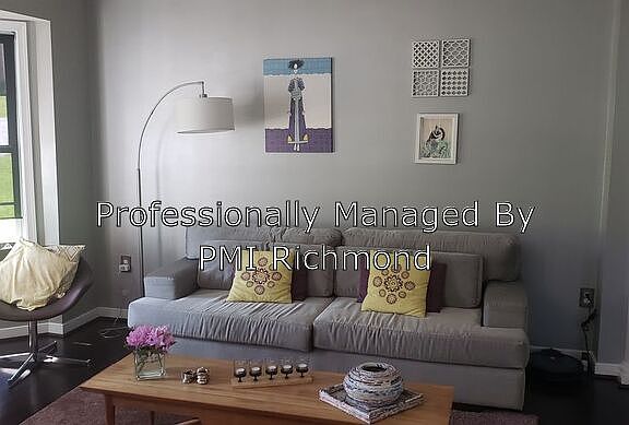 5th image of 11400 Maple Hill Pl