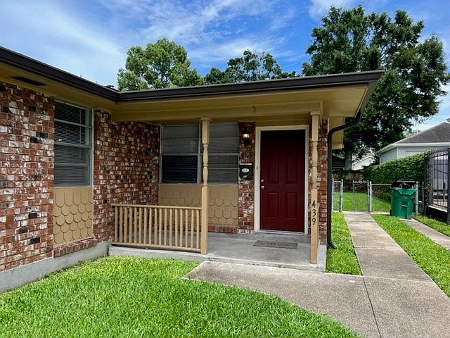 1st image of 439 Helios Ave