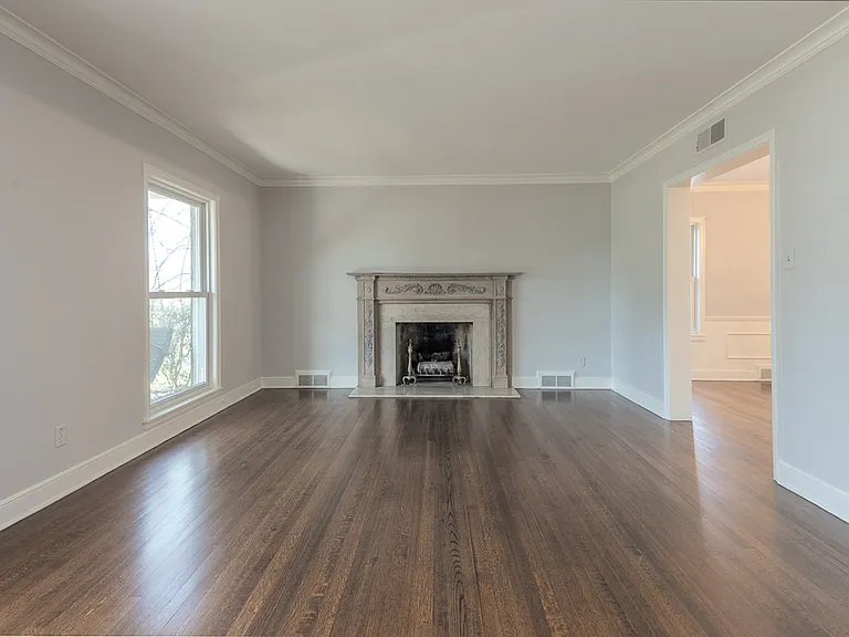 500 Colonial Rd — Photo 14