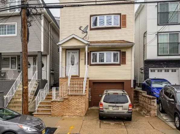225 Palmer St, Elizabeth City, NJ 07202