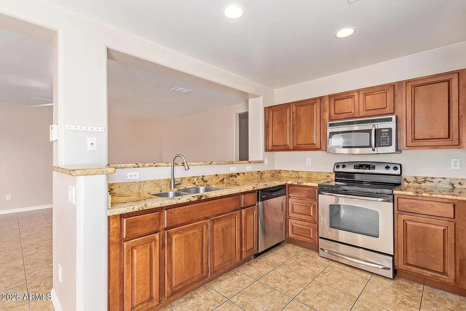 3 bed, 1245 sqft, $1,799 — Photo 4