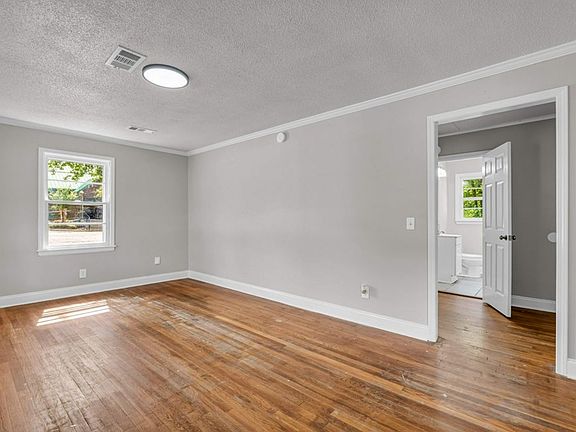 2nd image of 714 Post St