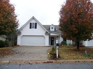 195 Courtyard Ln, Newnan, GA 30265