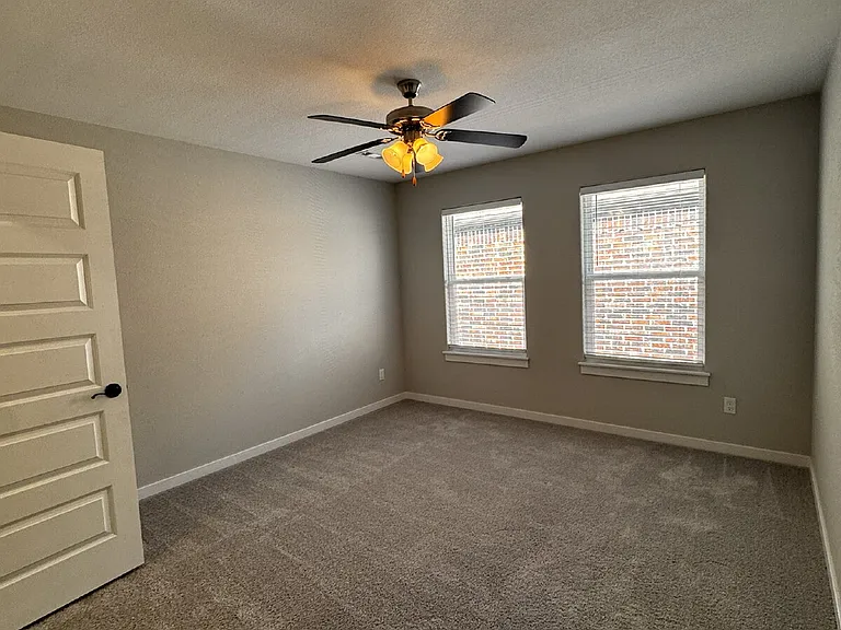 2375 Amherst Aly — Photo 17