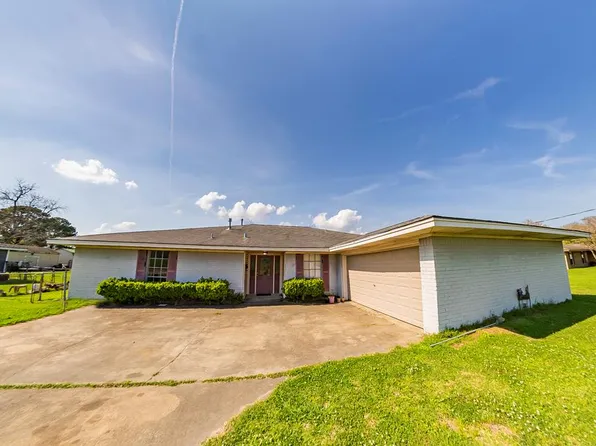 7101 32nd St, Groves, TX 77619