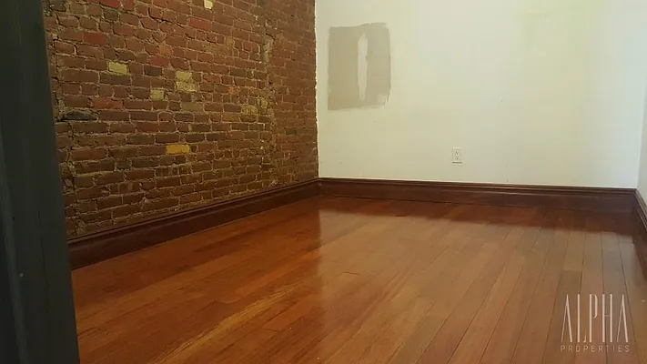 Rented by Alpha Properties NYC I LLC | media 40