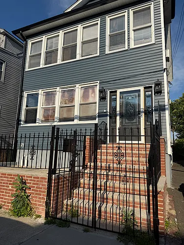 192 Vermont Ave #1 Photo 1 192 Vermont Ave #1 Photo 1