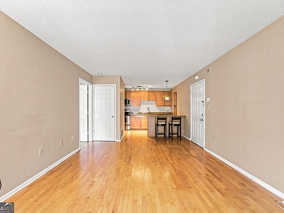 4th image of 2657 Lenox Rd #M-168