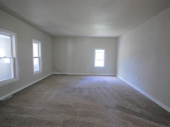2nd image of 1515 Crawford St