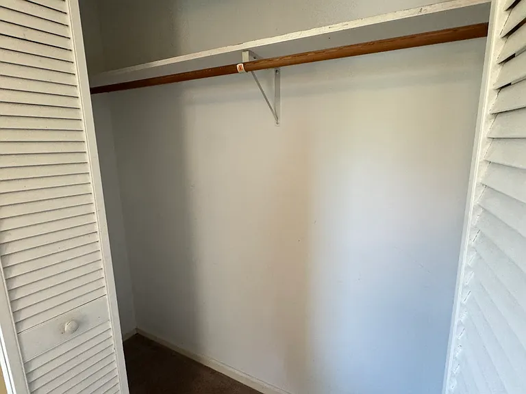 108 Laurel Ct — Photo 14