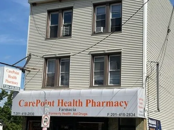 212 Palisade Avenue image 1 of 1