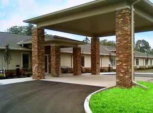 235 Clingerman Ave APT 13, Churubusco, IN 46723