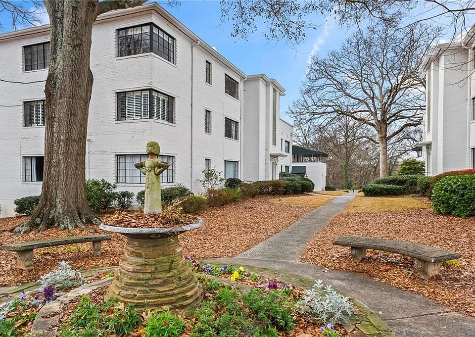 1st image of 1120 Briarcliff Rd NE APT 3