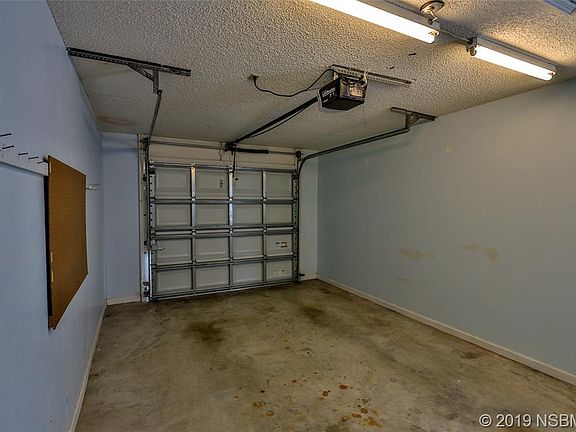 3rd image of 18 Fore Dr