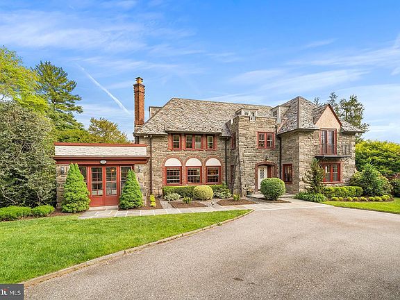 4th image of 336 Thornbrook Ave