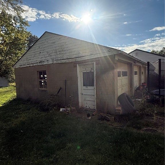 Listing photo 4