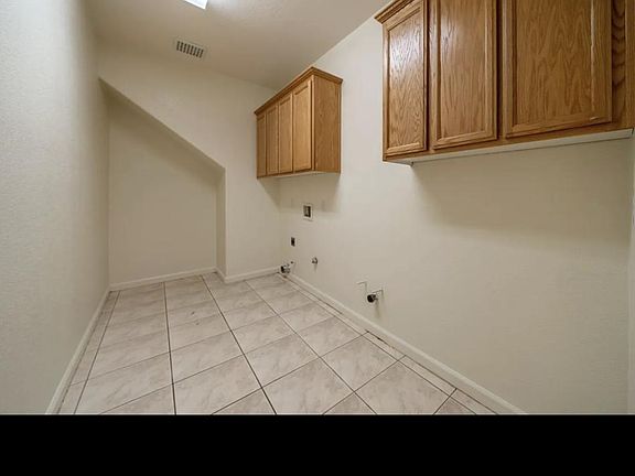5th image of 4030 Mist Trail Dr