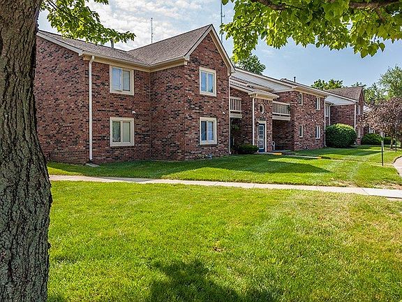 4th image of 1427 Millers Ct