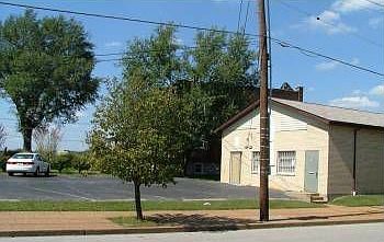 3rd image of 6700 Arsenal St