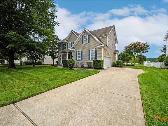 3rd image of 23083 Harbor Towne Dr