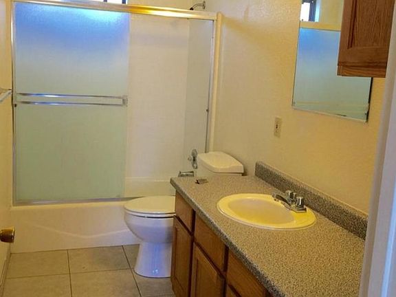4th image of 435 S 6th St APT 11