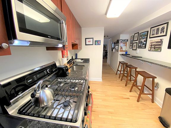 2nd image of 321 S 11th St #1
