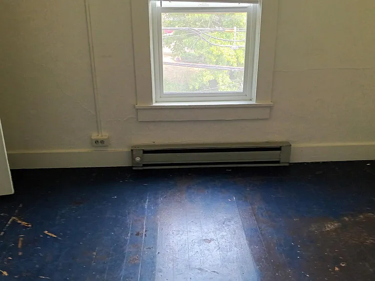 1407 S Hill St — Photo 9