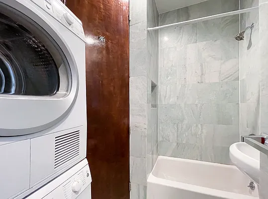 Rented by Kahen Properties | media 15