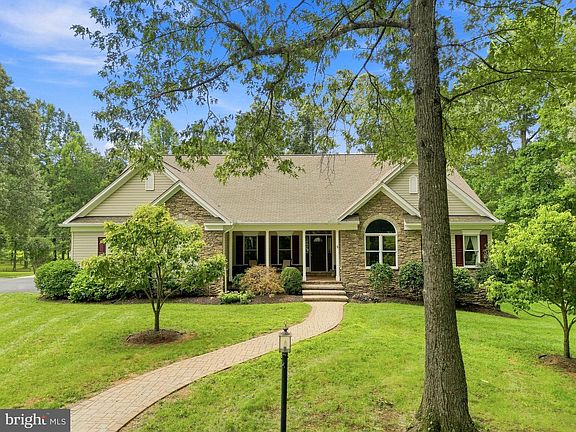 3rd image of 8244 Still Pond Ln