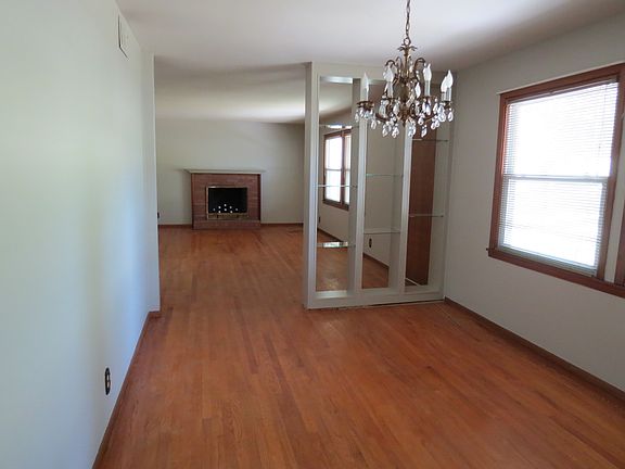 2nd image of 7232 Deane Hill Dr