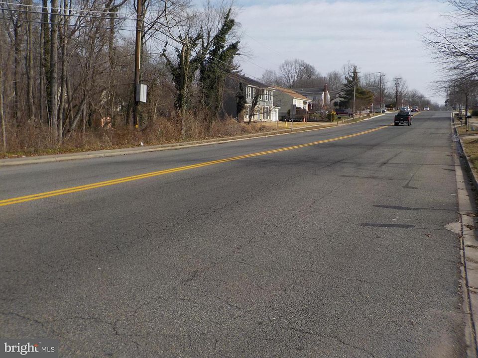 2nd image of 9576 Fort Foote Rd