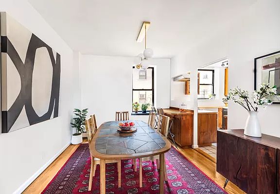 3rd image of 295 Saint Johns Pl APT 5E