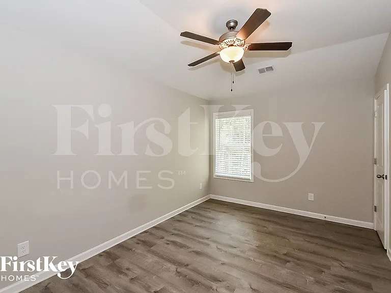 273 Cliffhaven Cir — Photo 10