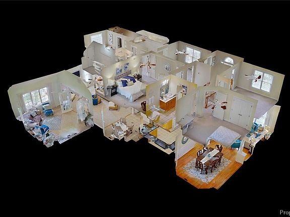 2nd image of 302 Pawpaw Pl