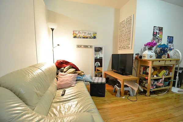 Rented by Keller Williams NYC | media 12