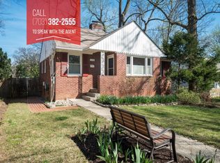 110 Lynnmoor Dr, Silver Spring, MD 20901