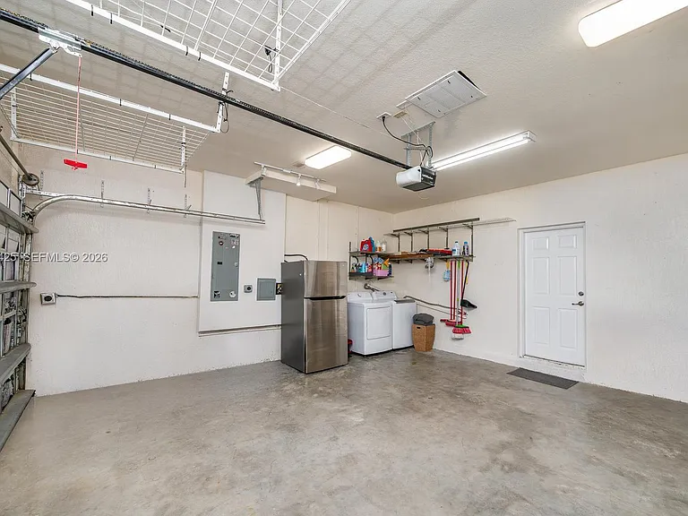 25006 SW 118th Ave — Photo 42