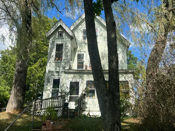 6 Depot St, Antrim, NH 03440