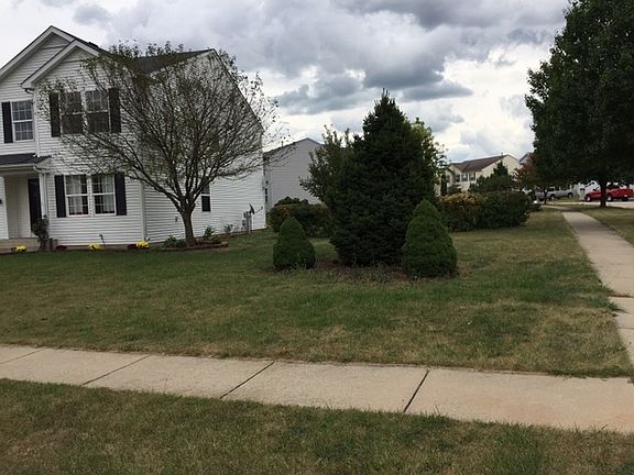 2nd image of 1810 Cloverdale Way