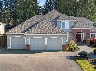 1802 Crystal Lane Loop SE, Puyallup, WA 98372