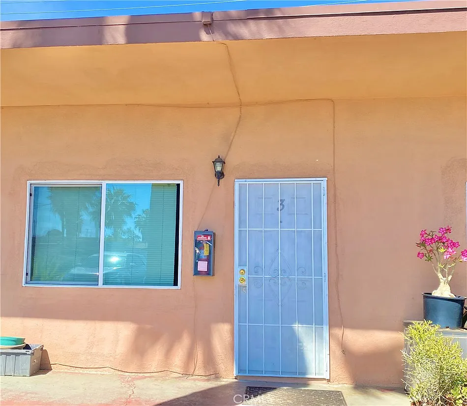 Studio, 500 sqft, $1,050 — Photo 1